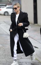 Hailey Bieber